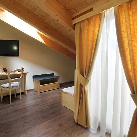 All'Albaro Agriturismo Salizzole Kültér fotó