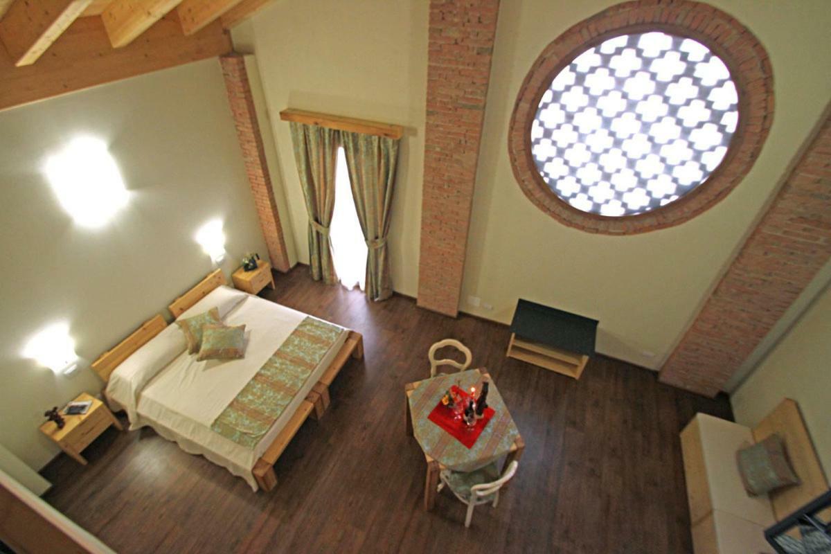 All'Albaro Agriturismo Salizzole Kültér fotó